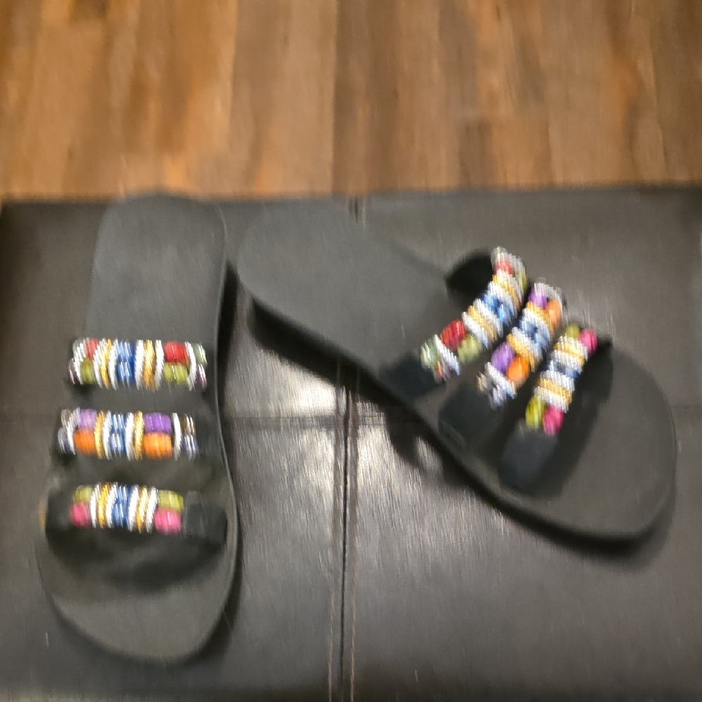 Women's Beaded Strap Sandals - Black